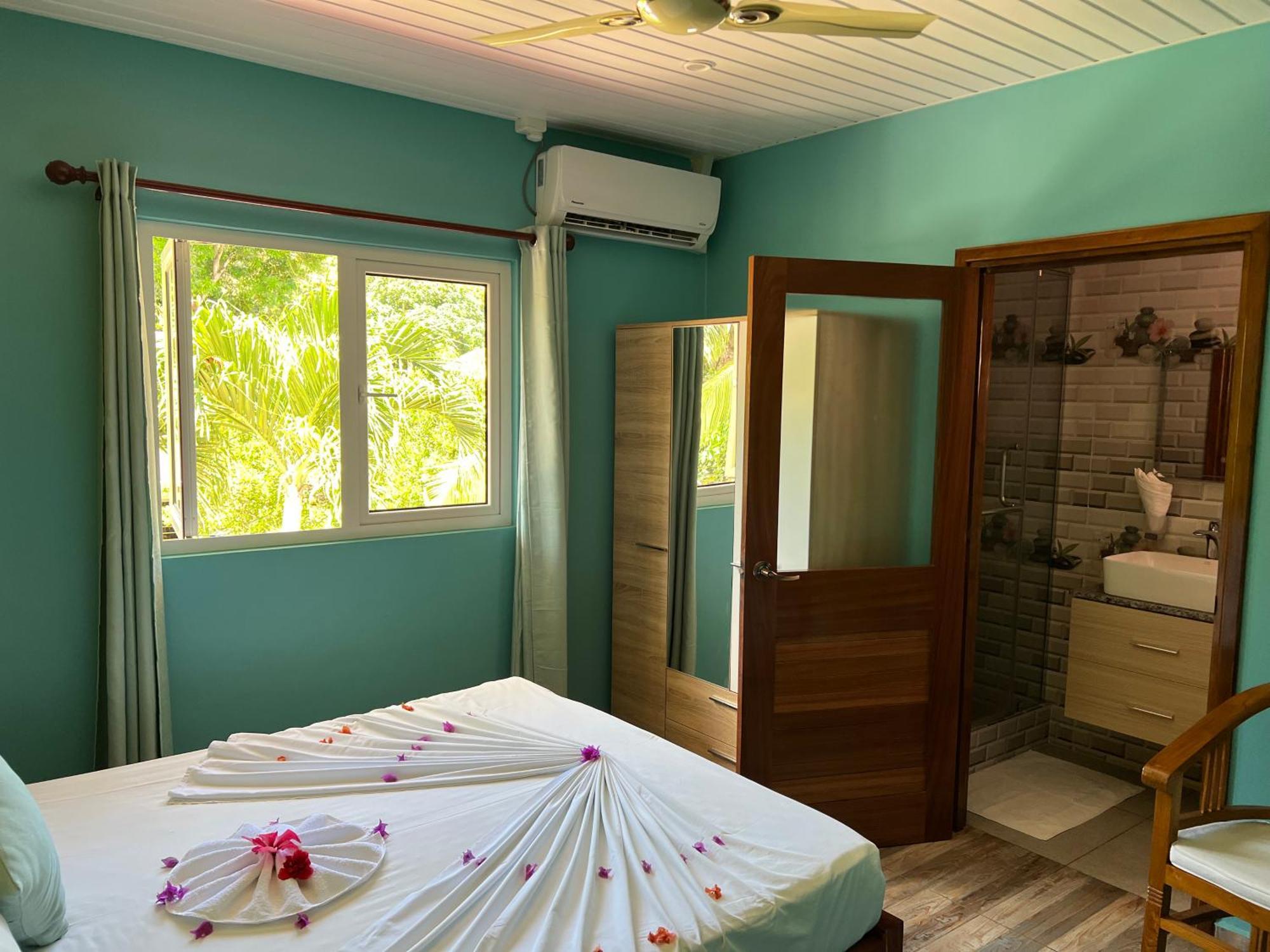 Chloe'S Cottage Self-Catering La Digue Eksteriør billede