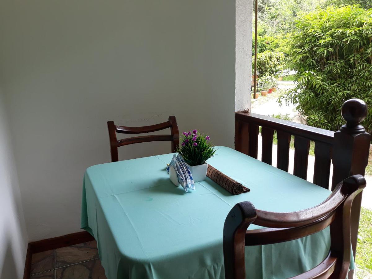 Chloe'S Cottage Self-Catering La Digue Værelse billede